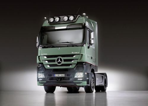 mercedes-benz_used_vans_actros_truck_of_the_year